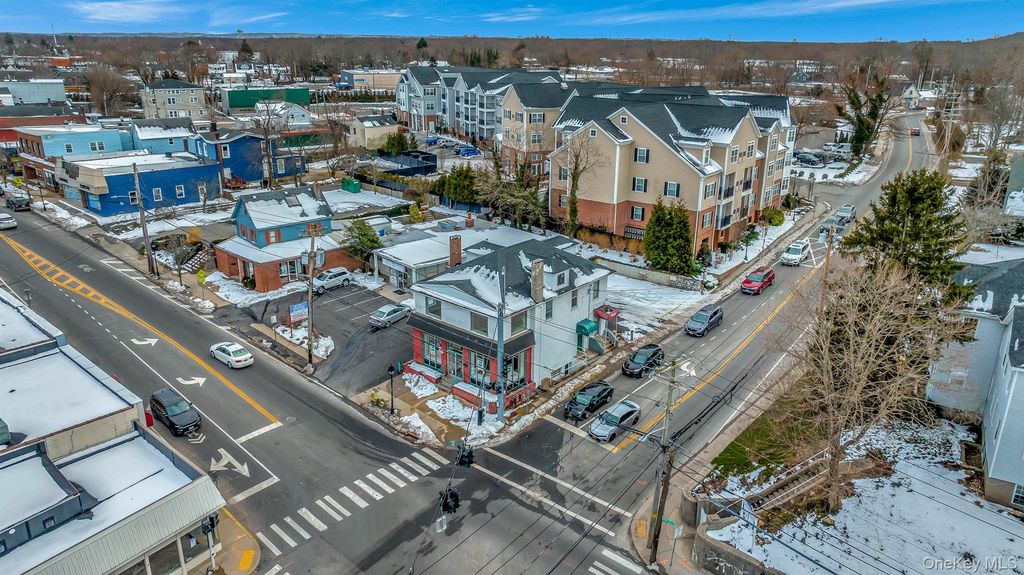 1500 Main Street, Port Jefferson, NY 11777