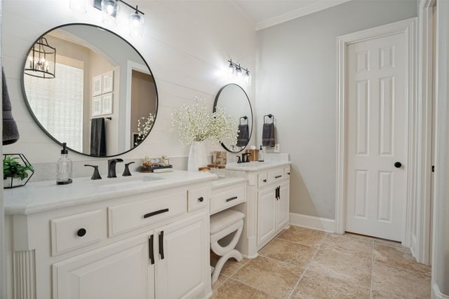 1225 Lambeth Lane, Lewisville, TX 75056