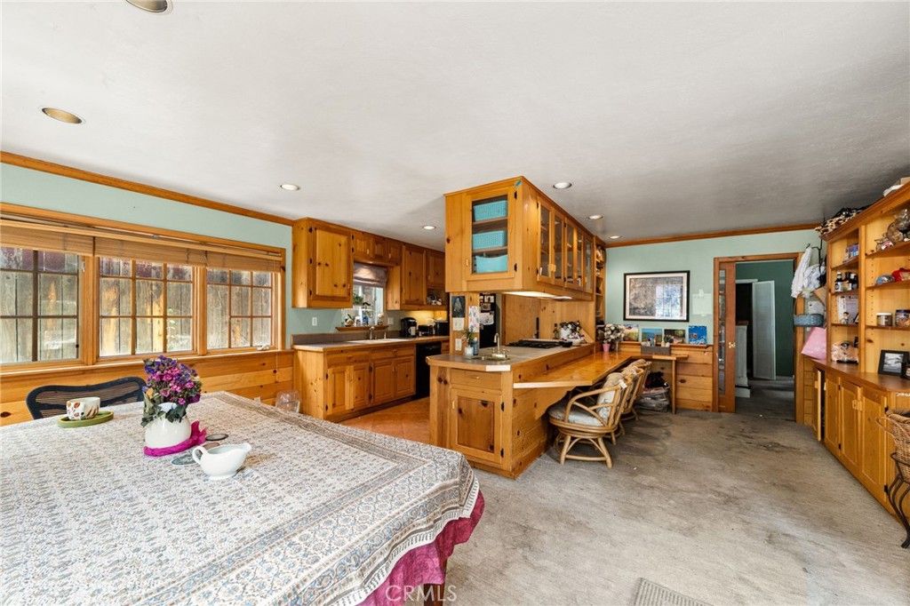 Image 18 of property listing at 41035 Pine Drive, Forest Falls, CA 92339