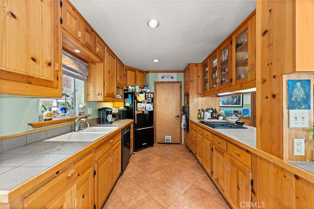 Image 21 of property listing at 41035 Pine Drive, Forest Falls, CA 92339