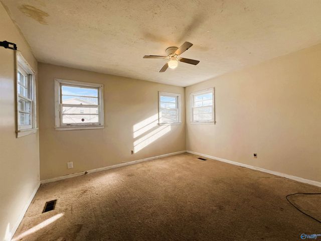 413 N 15th Street, Gadsden, AL 35903