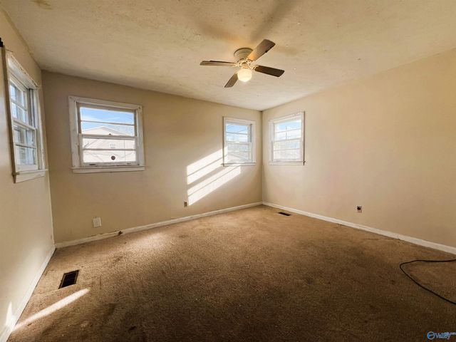 413 N 15th Street, Gadsden, AL 35903