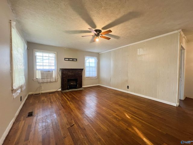 413 N 15th Street, Gadsden, AL 35903