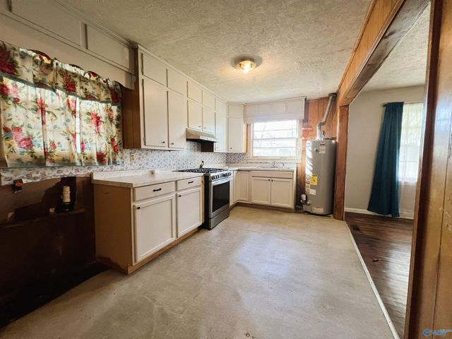 413 N 15th Street, Gadsden, AL 35903