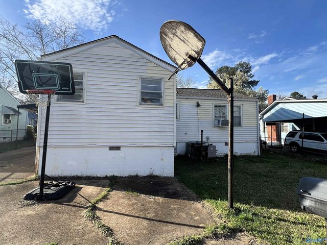 413 N 15th Street, Gadsden, AL 35903