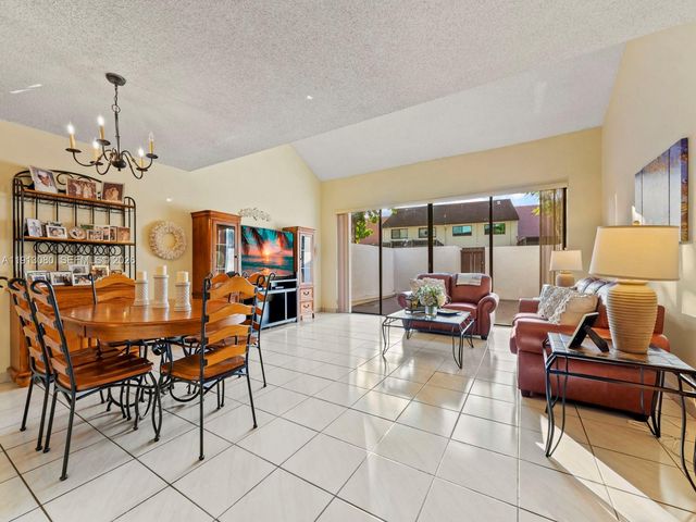 13350 SW 91st Terrace C, Miami, FL 33186