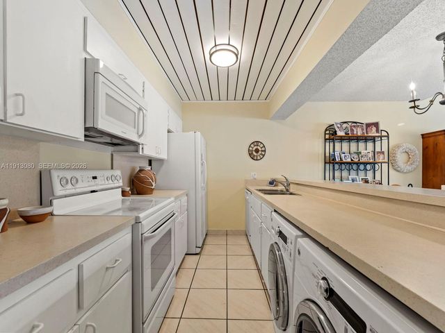 13350 SW 91st Terrace C, Miami, FL 33186