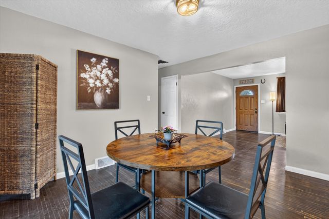 3200 Christine Street NE, Albuquerque, NM 87111