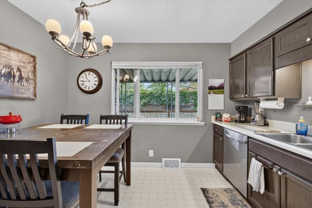 3200 Christine Street NE, Albuquerque, NM 87111