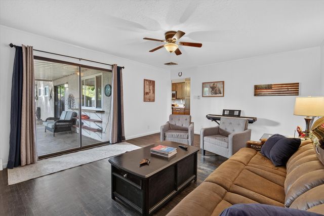 3200 Christine Street NE, Albuquerque, NM 87111