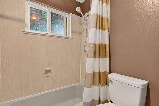 3200 Christine Street NE, Albuquerque, NM 87111