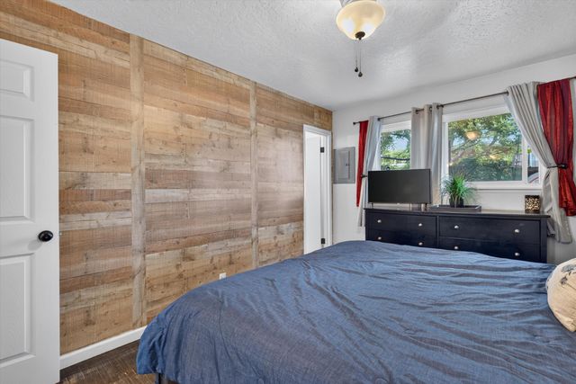 3200 Christine Street NE, Albuquerque, NM 87111