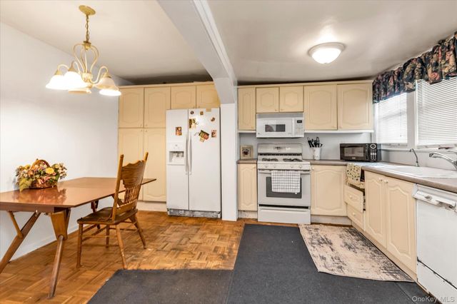 464 Stratford Road, South Hempstead, NY 11550