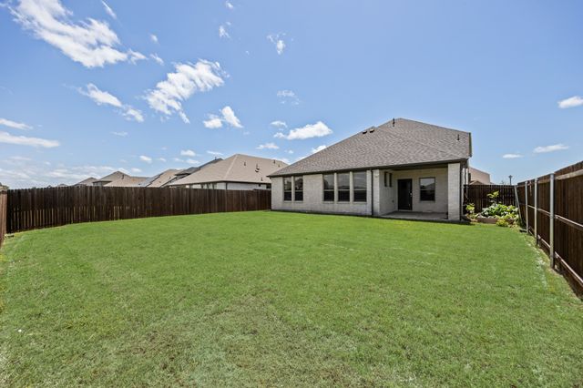 418 Tuscany Drive, Forney, TX 75126