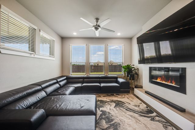 418 Tuscany Drive, Forney, TX 75126