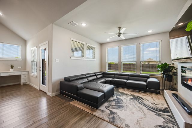 418 Tuscany Drive, Forney, TX 75126