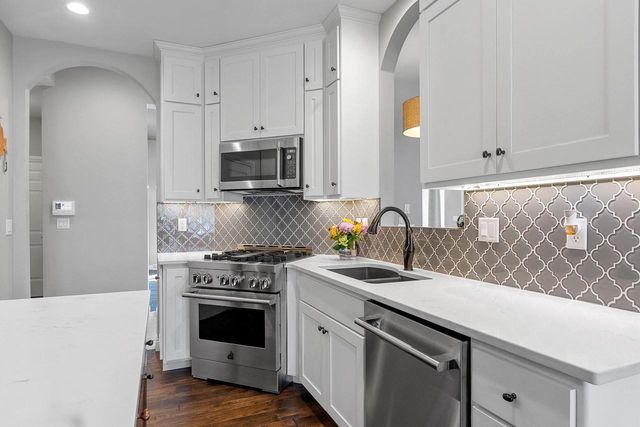 2645 TERESA DRIVE, Green Bay, WI 54311