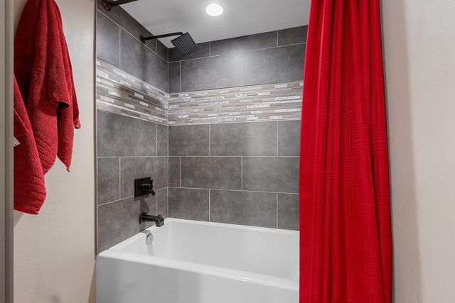 2645 TERESA DRIVE, Green Bay, WI 54311