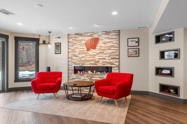 2645 TERESA DRIVE, Green Bay, WI 54311