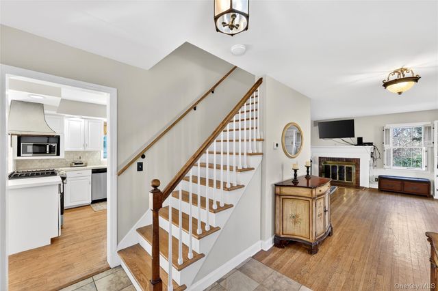 18 Taylor Road, Elmsford, NY 10523