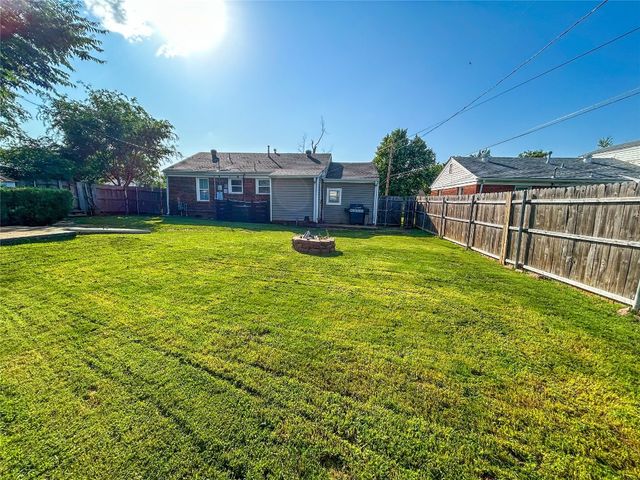 104 E Mimosa Drive, Midwest City, OK 73110