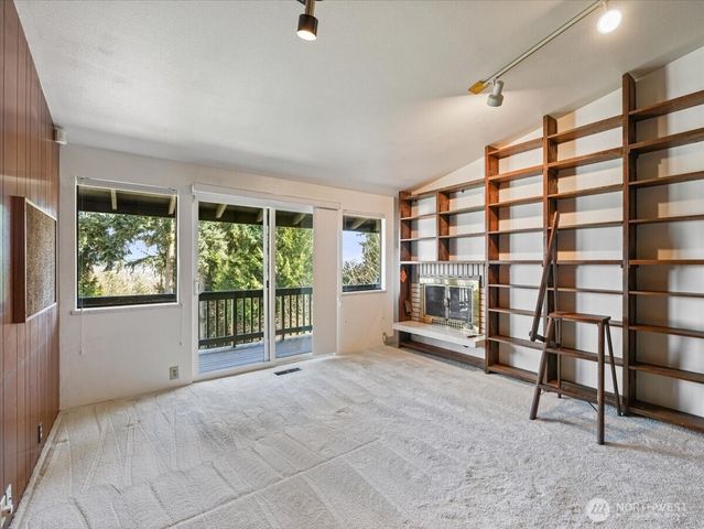 23850 43rd Avenue S, Kent, WA 98032