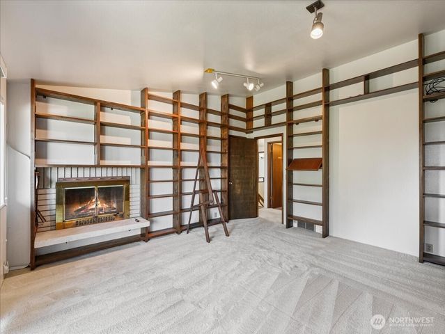 23850 43rd Avenue S, Kent, WA 98032