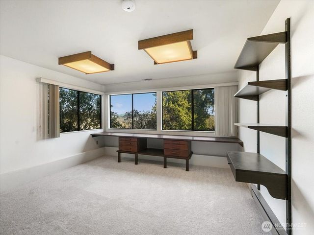 23850 43rd Avenue S, Kent, WA 98032