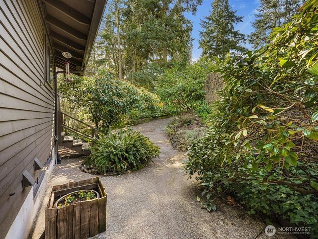 23850 43rd Avenue S, Kent, WA 98032