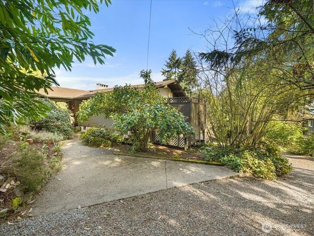 23850 43rd Avenue S, Kent, WA 98032