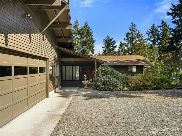 23850 43rd Avenue S, Kent, WA 98032