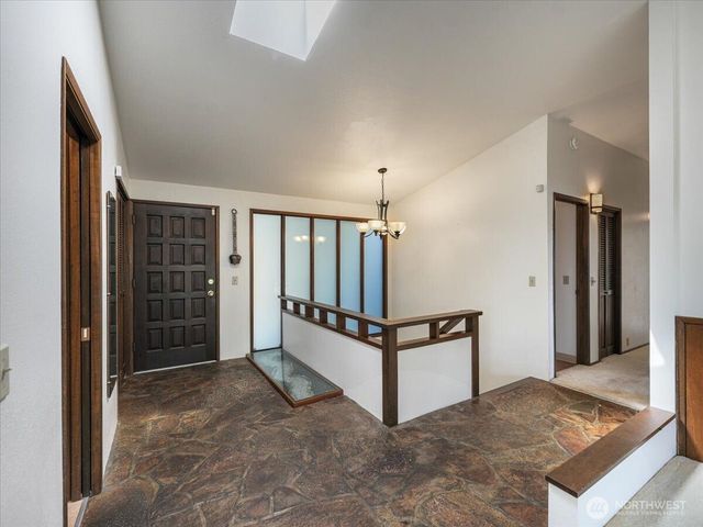 23850 43rd Avenue S, Kent, WA 98032