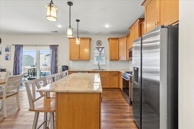 1604 Raymond Avenue, Bellefontaine, OH 43311