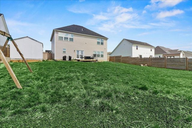 1604 Raymond Avenue, Bellefontaine, OH 43311