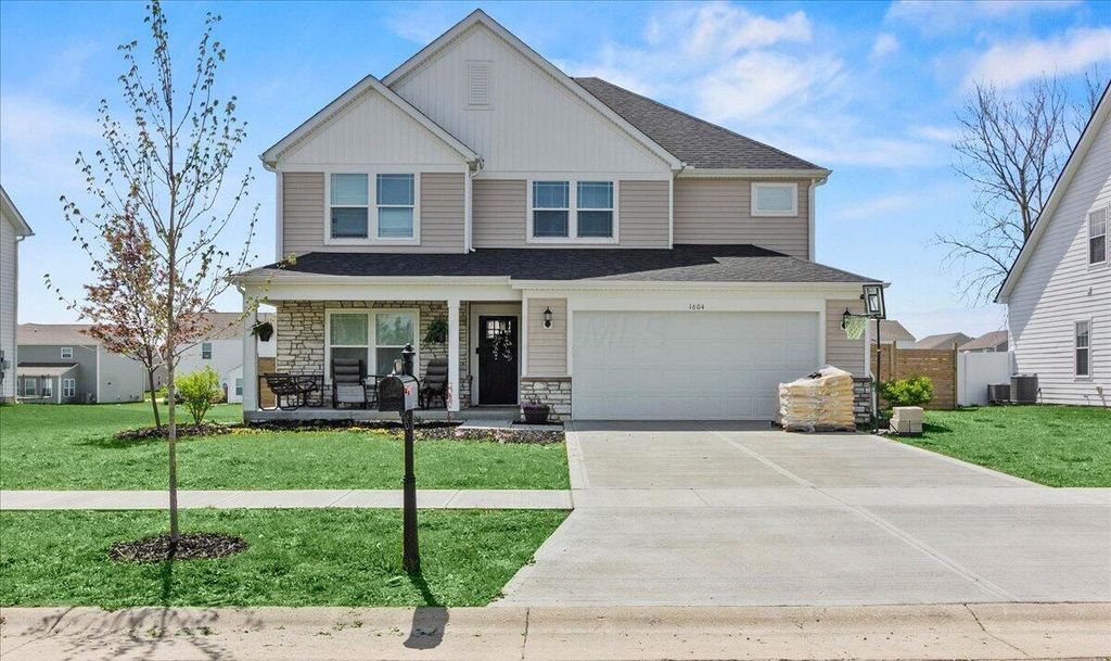 1604 Raymond Avenue, Bellefontaine, OH 43311