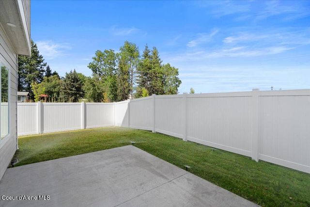 254 E LOBO LOOP, Hayden, ID 83835