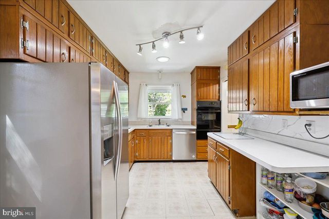 6310 TULSA LN, Bethesda, MD 20817