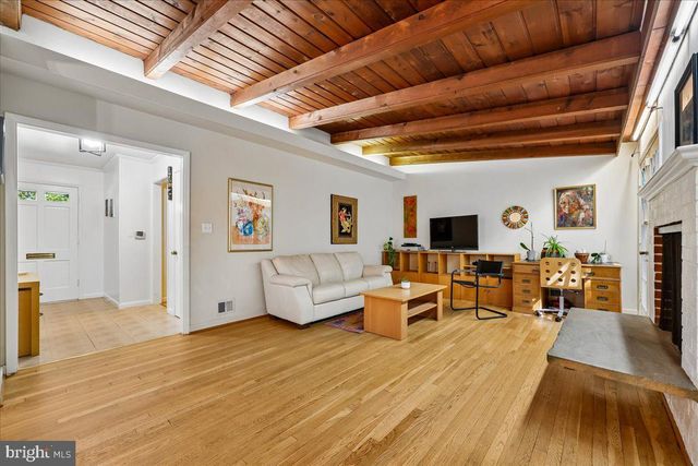 6310 TULSA LN, Bethesda, MD 20817