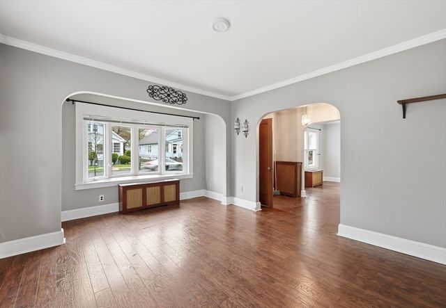 77 Fresno St, Springfield, MA 01104