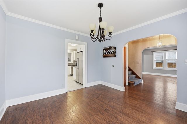 77 Fresno St, Springfield, MA 01104