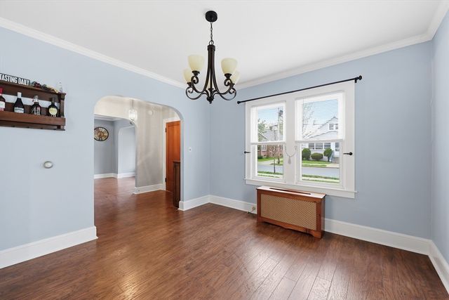 77 Fresno St, Springfield, MA 01104