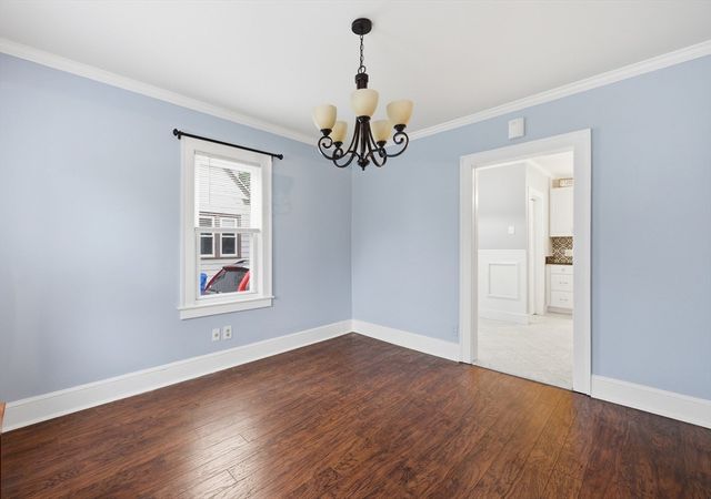 77 Fresno St, Springfield, MA 01104