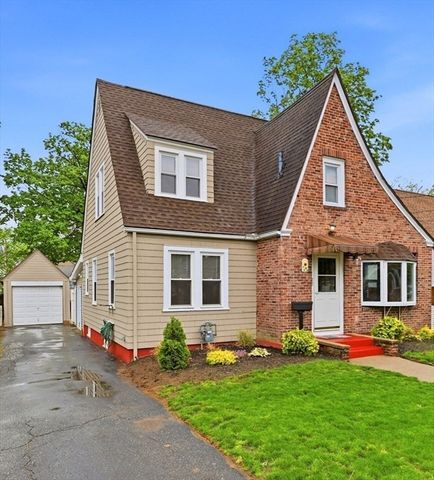 77 Fresno St, Springfield, MA 01104