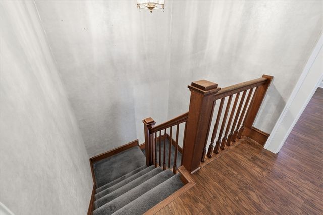 77 Fresno St, Springfield, MA 01104
