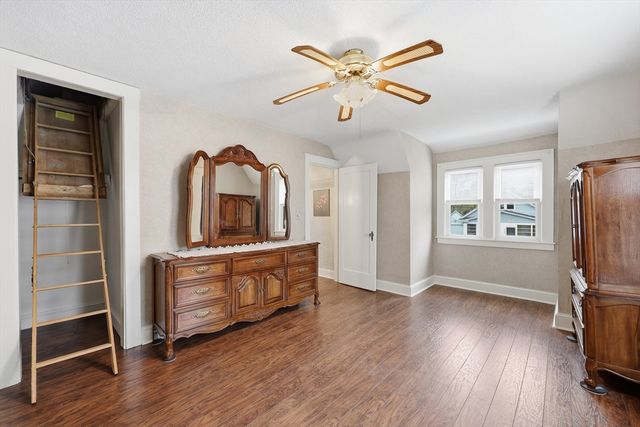 77 Fresno St, Springfield, MA 01104