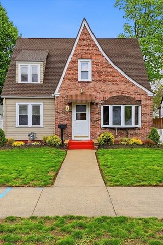 77 Fresno St, Springfield, MA 01104