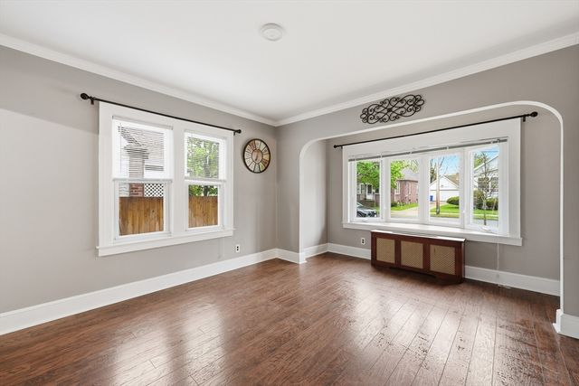 77 Fresno St, Springfield, MA 01104