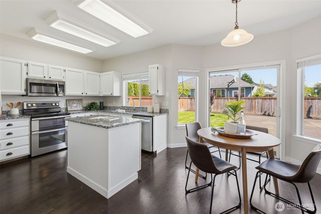 7625 148th Avenue E, Sumner, WA 98390