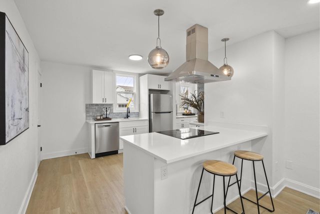 2712 Eakin Road, Columbus, OH 43204