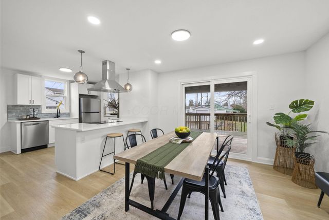 2712 Eakin Road, Columbus, OH 43204